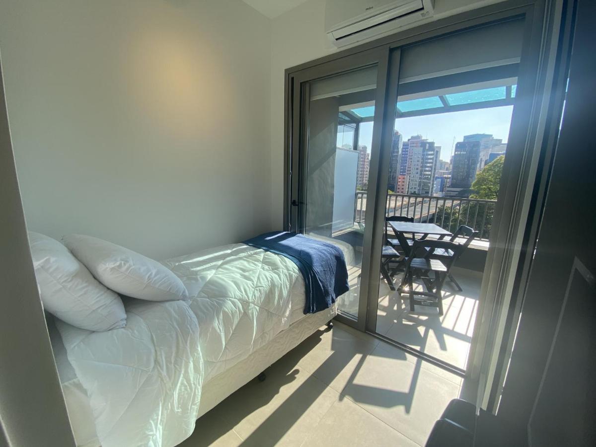 Akile Vergueiro Apartment *