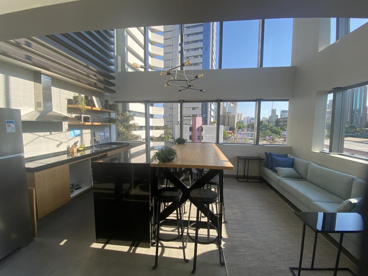 Akile Vergueiro Apartment *