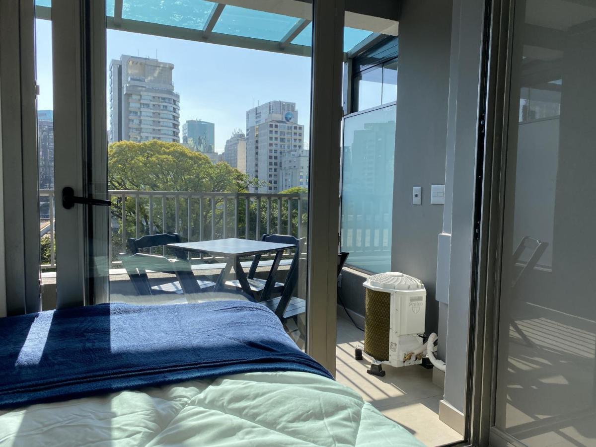 Akile Vergueiro Apartment