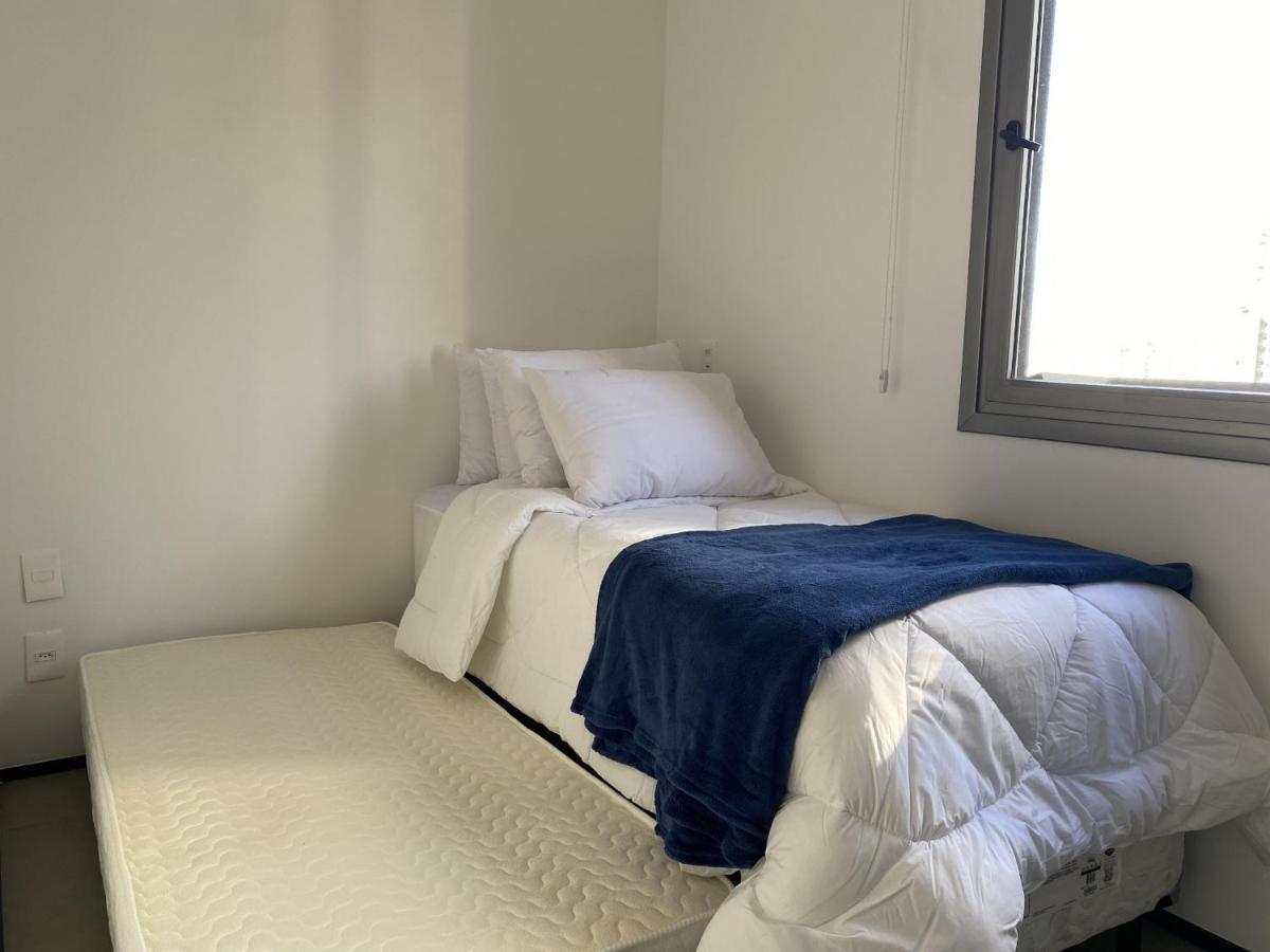 Akile Vergueiro Apartamento *