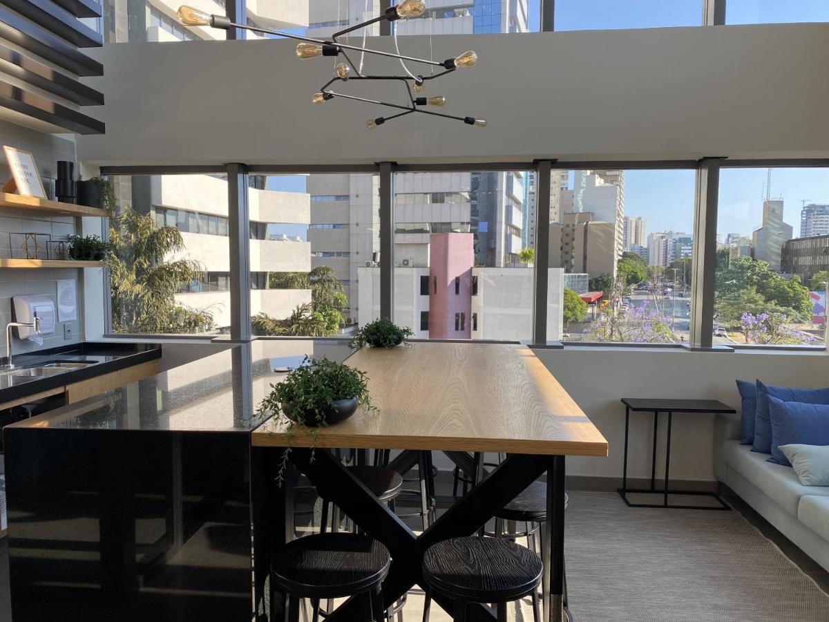 Akile Vergueiro Apartment